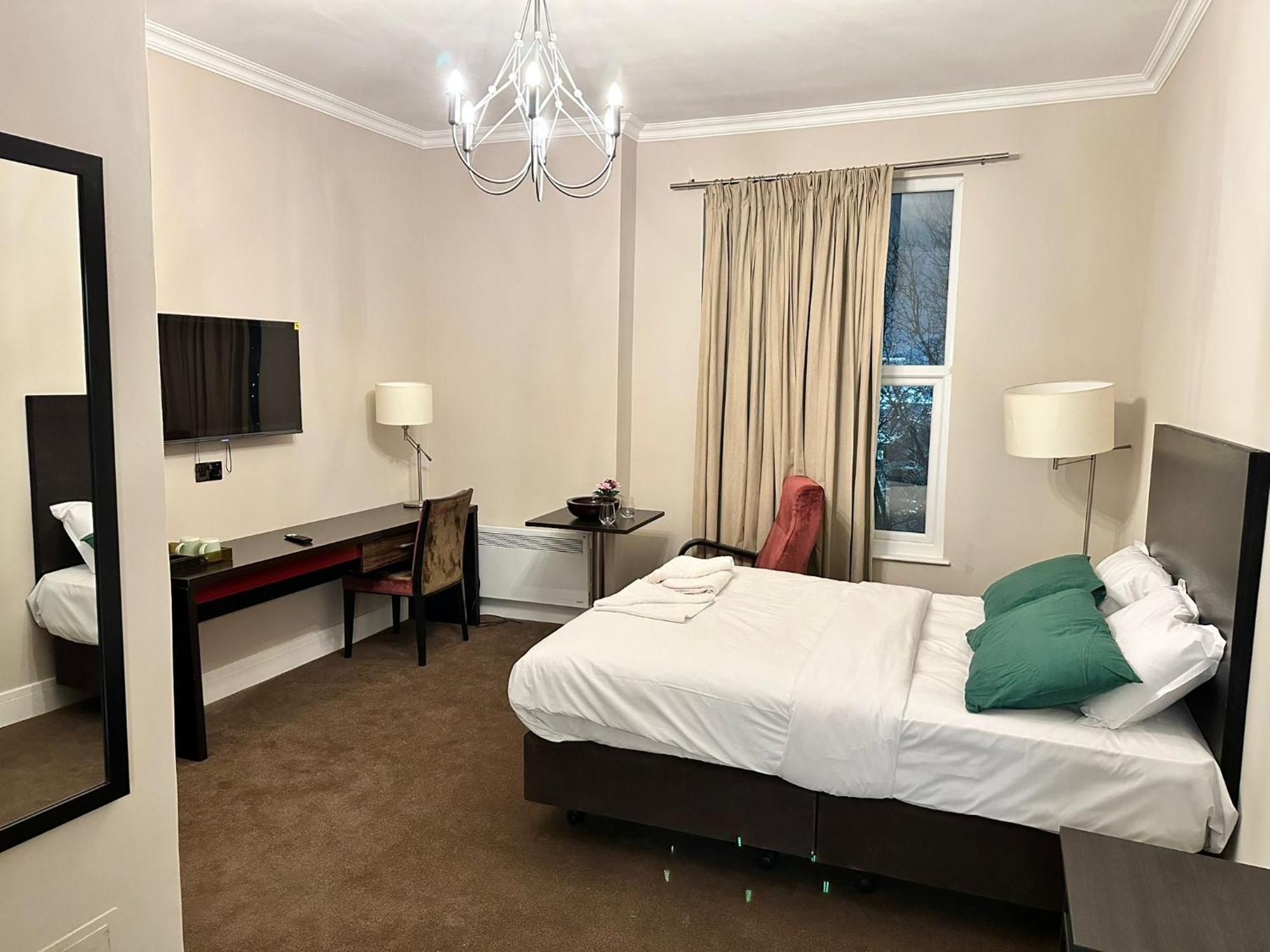 Green Ariana Hotel - Near Wembley And Central Londra Exterior foto